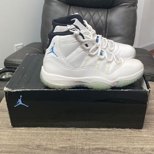 Nike Air Jordan 11 Retro OG Columbia Mens Size 9